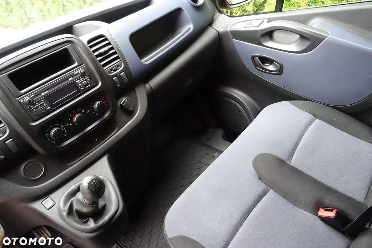 Opel Vivaro - 13