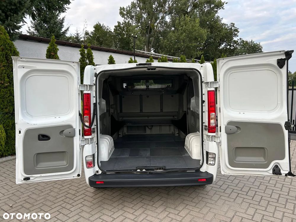 Renault Trafic 2.5 dCi FAP 150 L2H1 Komfort - 15