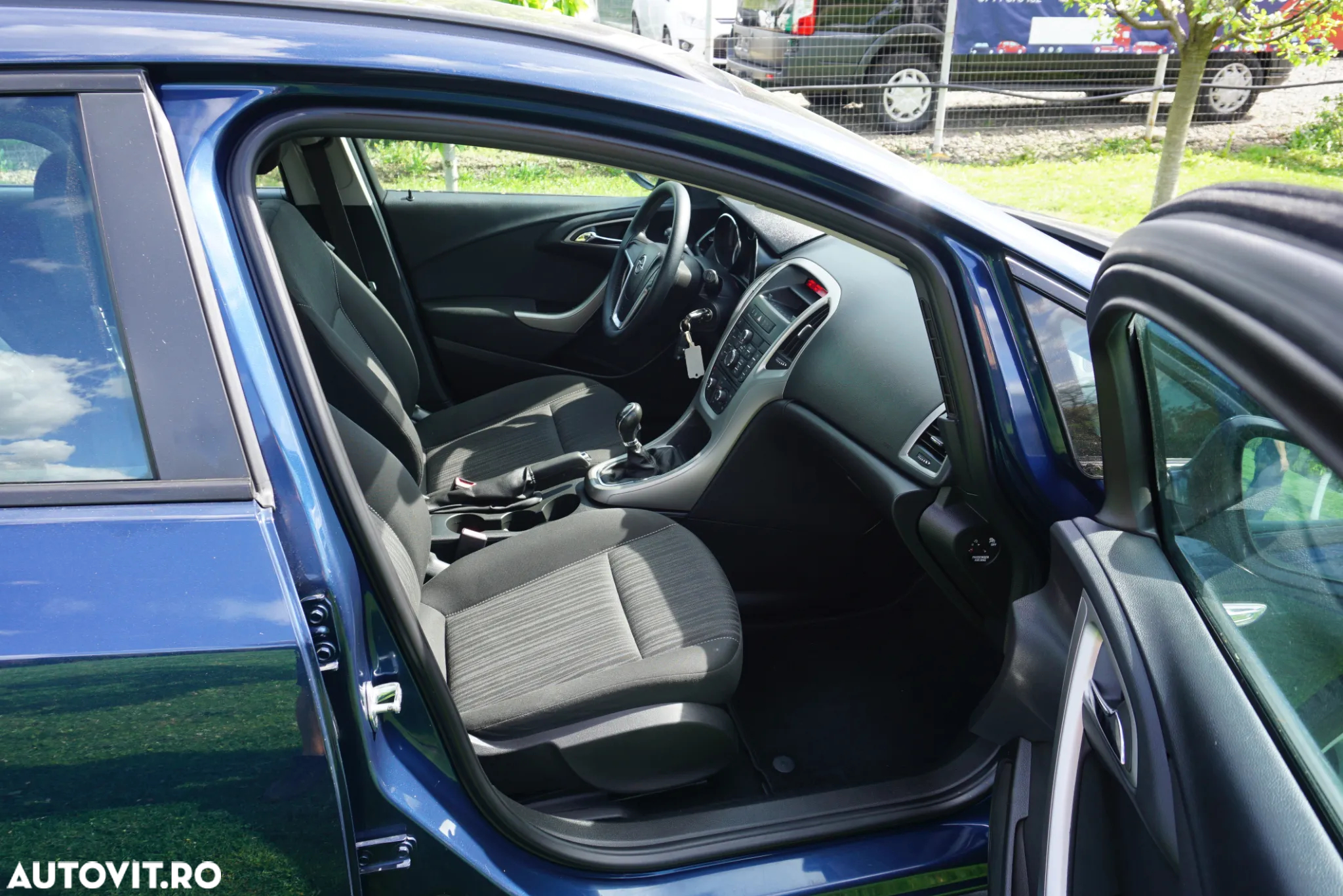 Opel Astra 2.0 CDTI DPF Innovation - 10
