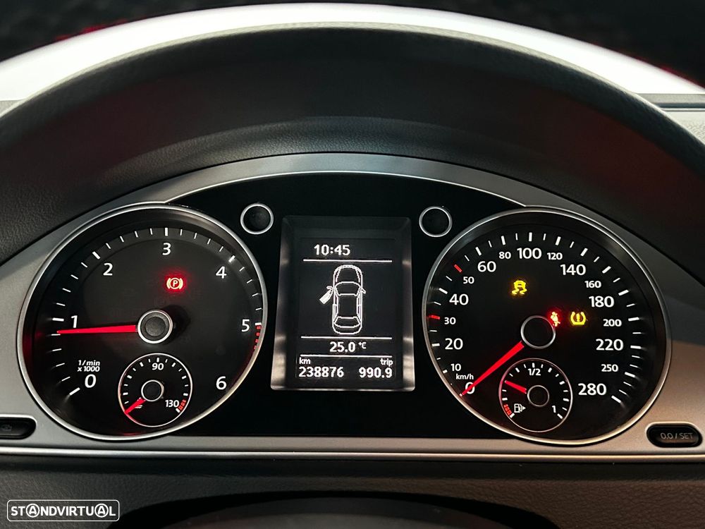 VW Passat CC 2.0 TDi BlueMotion - 21