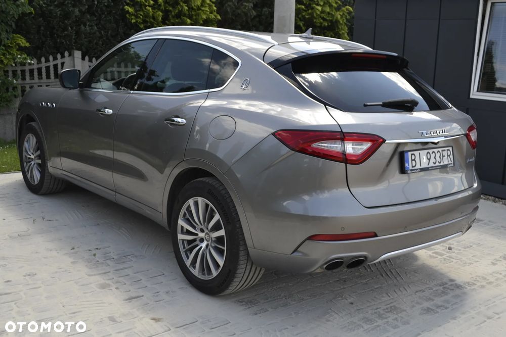 Maserati Levante - 20