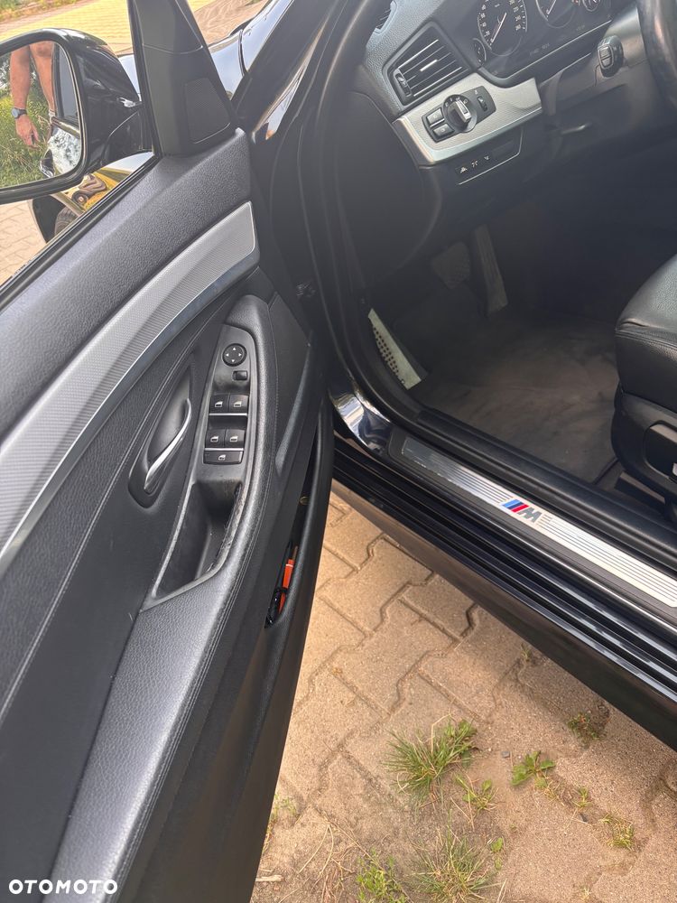 BMW Seria 5 520d Luxury Line - 30