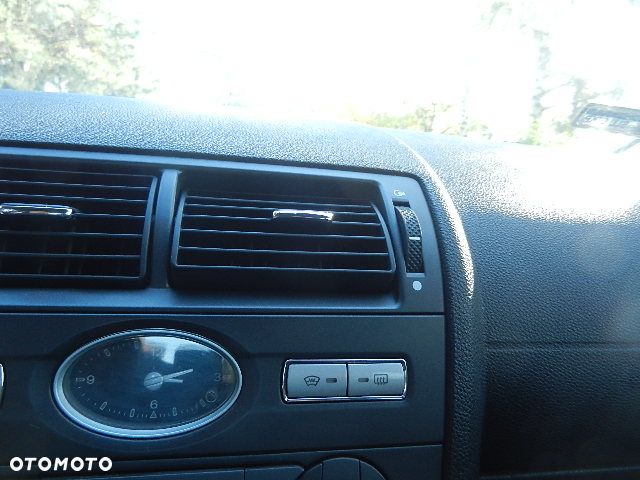 Ford Mondeo 1.8 Trend X - 36