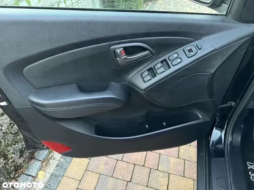 Hyundai ix35 1.6 2WD blue Comfort - 15