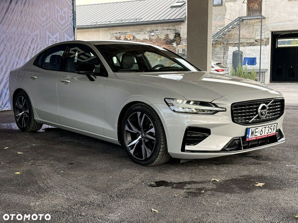 Volvo S60 B4 B R-Design - 5