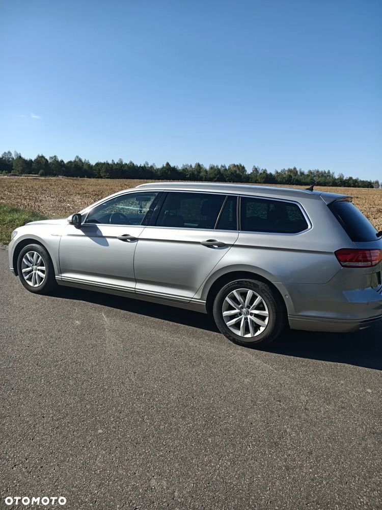 Volkswagen Passat - 9