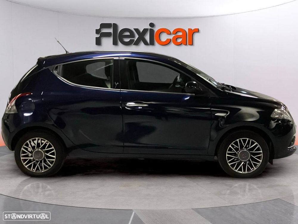 Lancia Ypsilon - 5