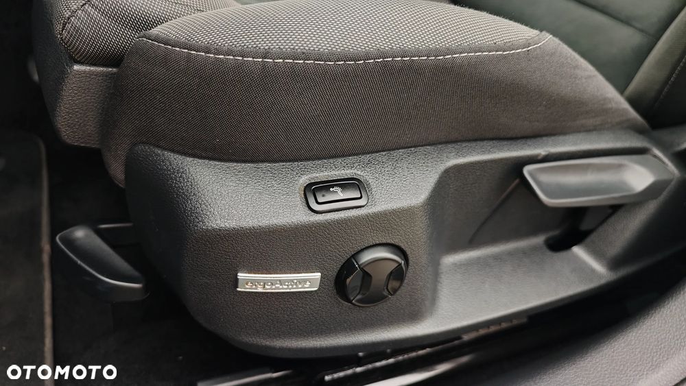 Volkswagen Golf 1.6 TDI (BlueMotion Technology) Comfortline - 12