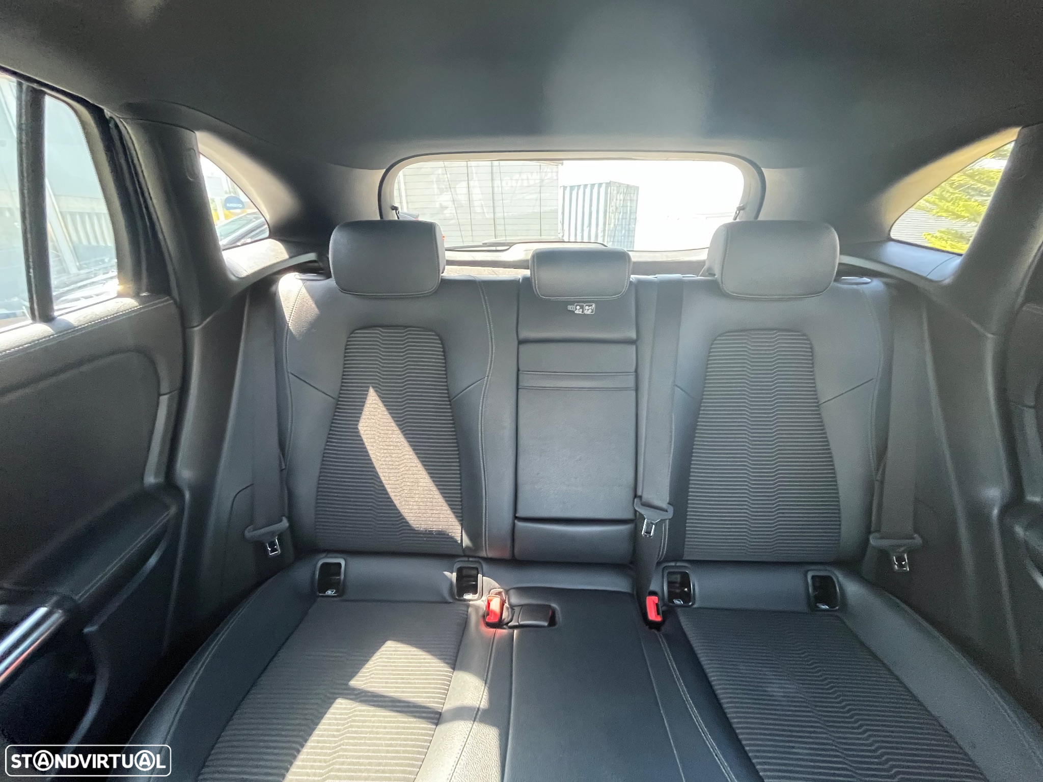 Mercedes-Benz EQA 250 Progressive - 48