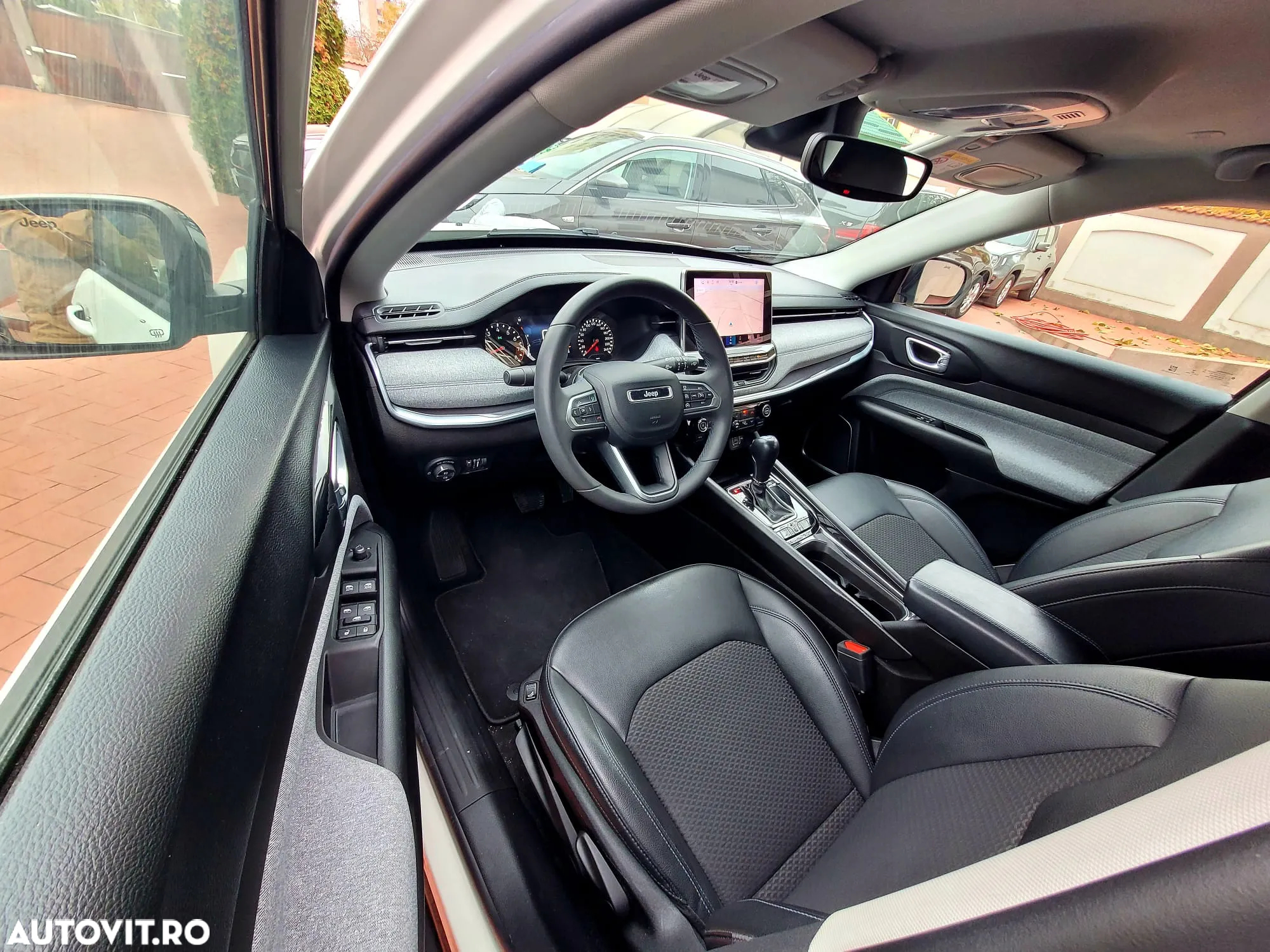 Jeep Compass - 11