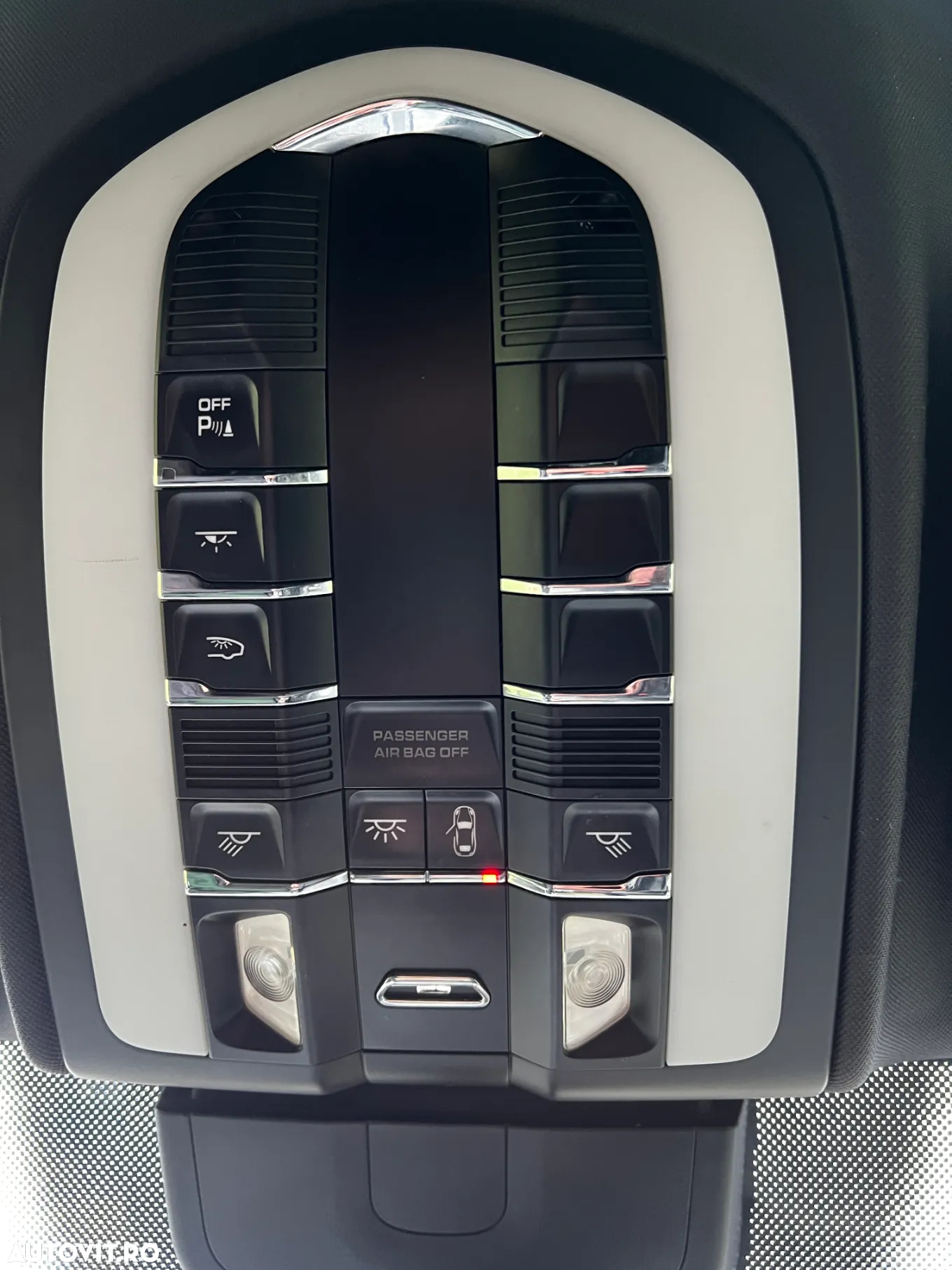 Porsche Cayenne 3.0 L V6 - 32