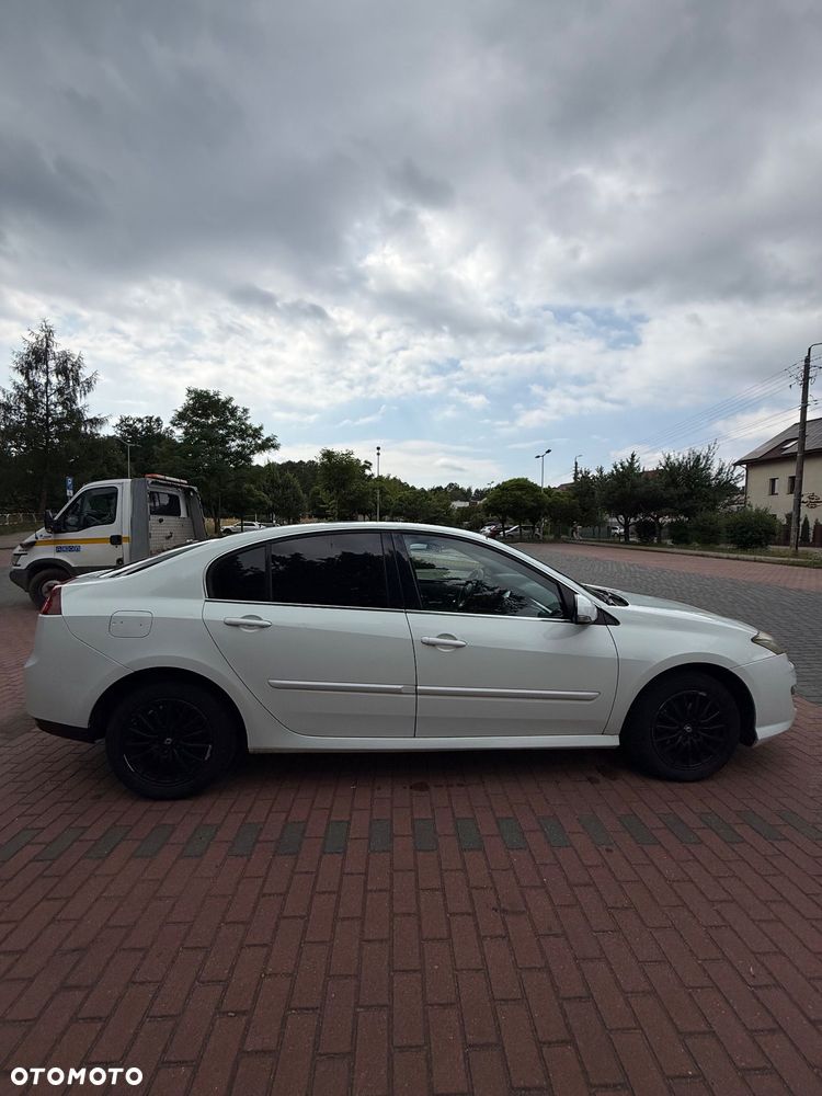 Renault Laguna 1.5 dCi Authentique - 8