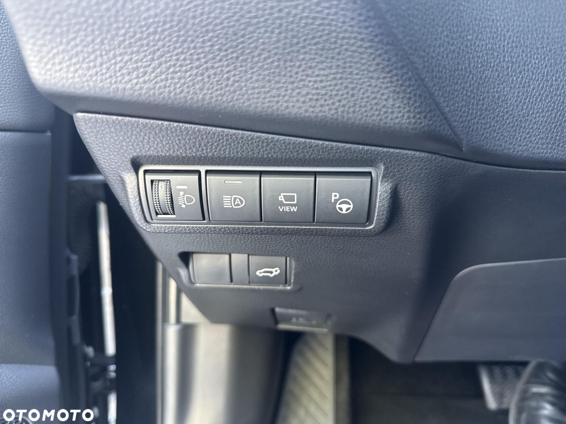 Toyota Corolla Cross - 14