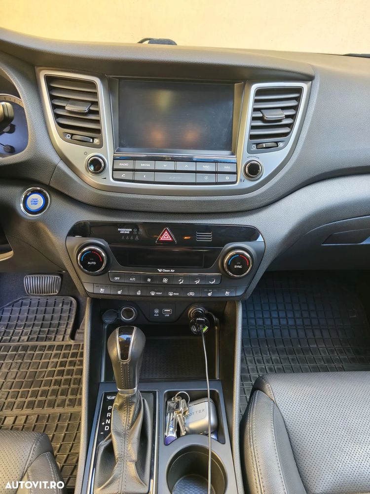 Hyundai Tucson 2.0 CRDI 4WD Automatik Premium - 4