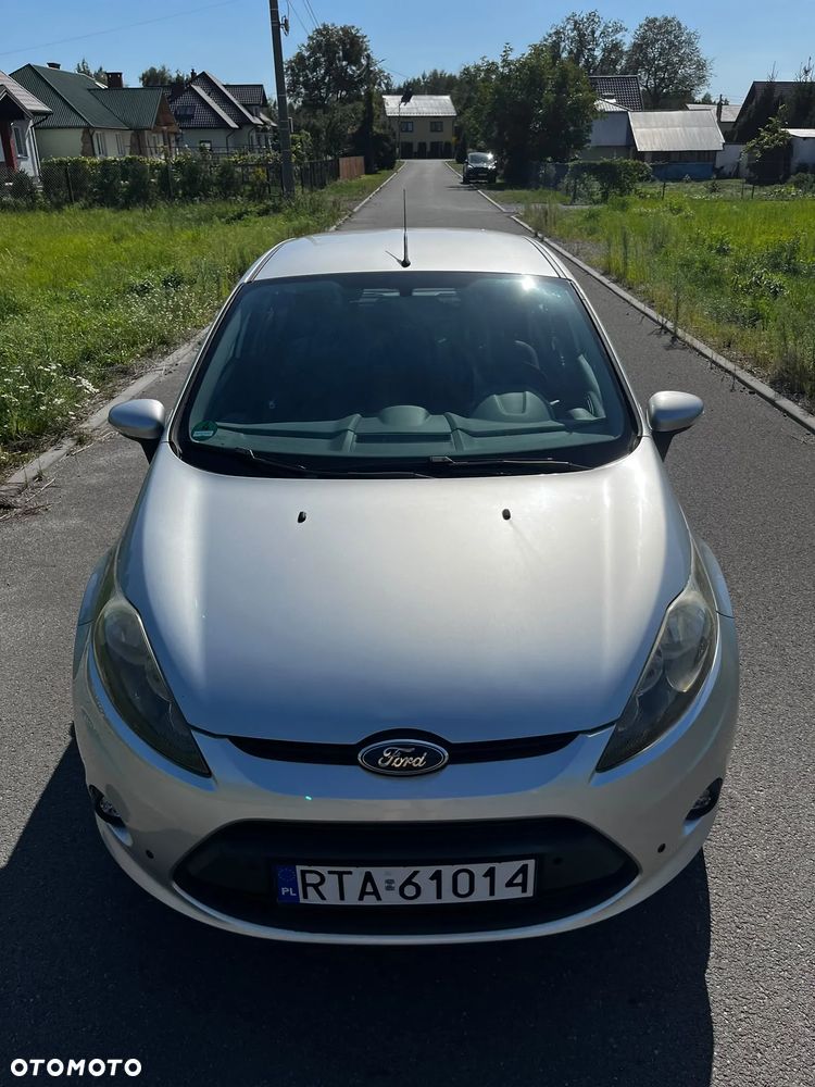 Ford Fiesta - 2