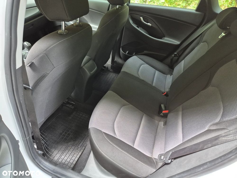 Hyundai i30 1.0 T-GDI Modern - 10