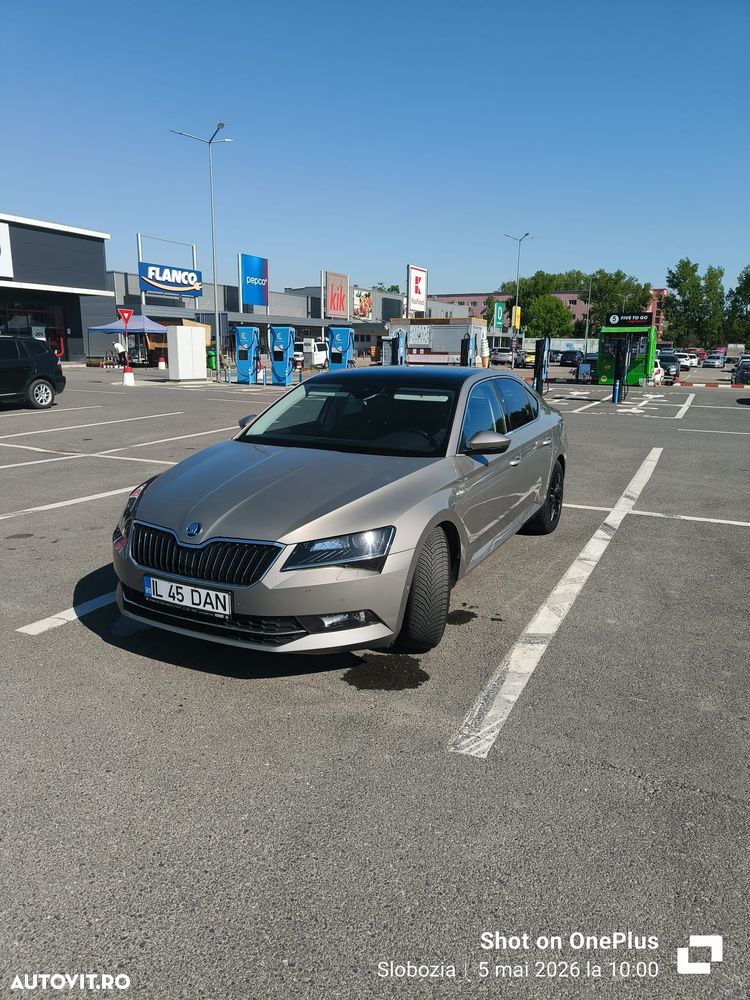 Skoda Superb 2.0 TDI DSG 4X4 Laurin & Klement - 8