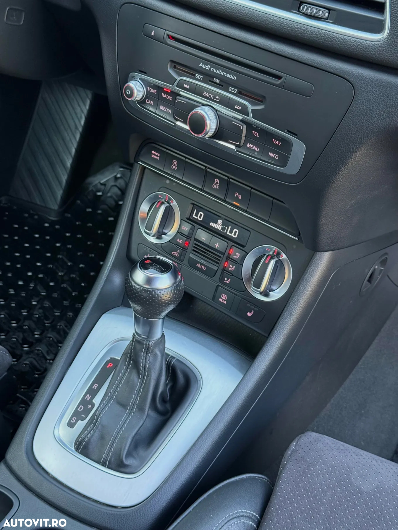 Audi Q3 2.0 TDI Quattro S tronic - 12