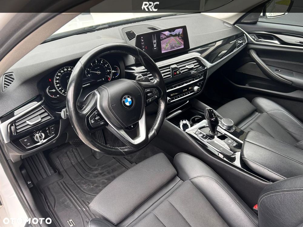 BMW Seria 5 530i Sport Line - 17