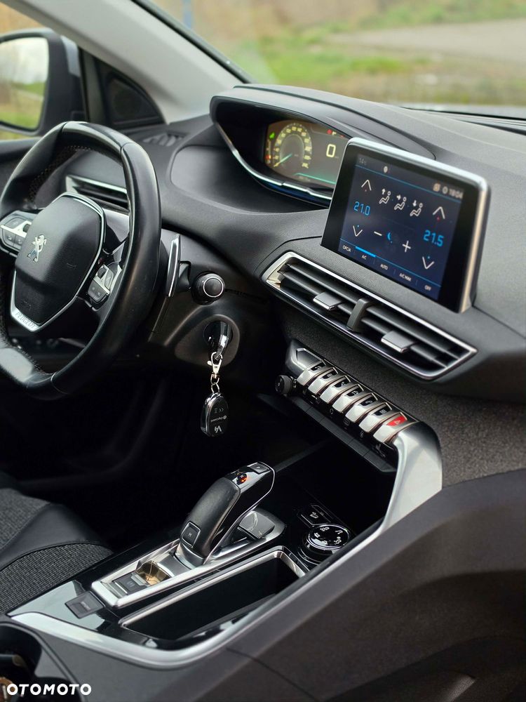 Peugeot 5008 - 16