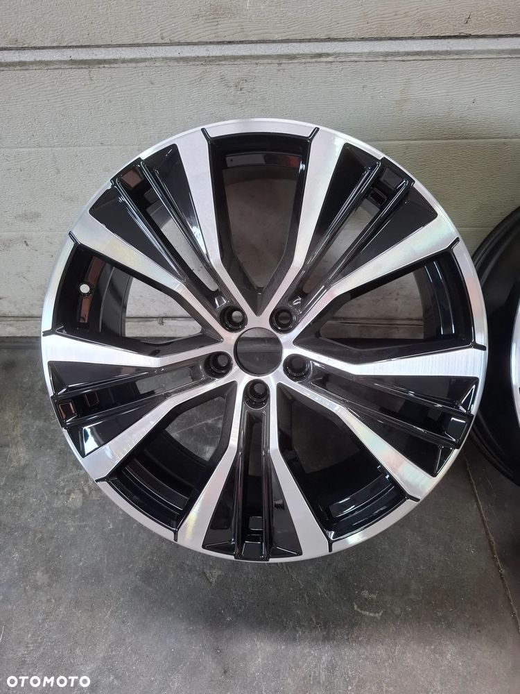 Volvo Felgi R20 32134531 - 2