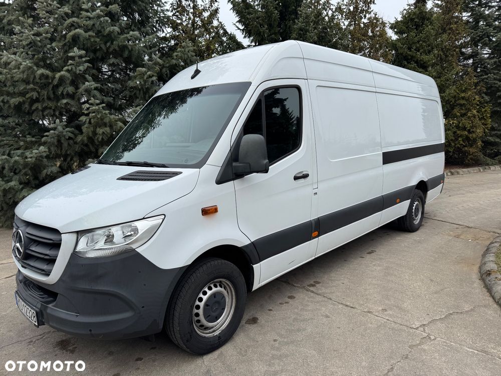 Mercedes-Benz Sprinter - 1