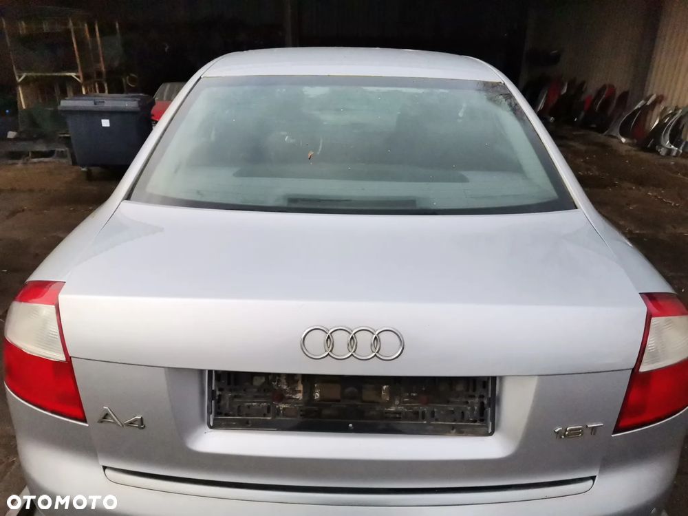 Klapa Bagażnika Pokrywa Tył AUDI A4 B6 Sedan kod LY7W Kompletna
