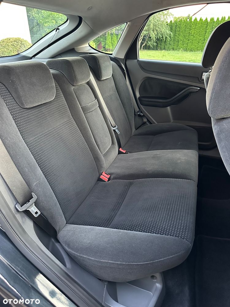 Ford Focus 1.6 TDCi Ghia - 11