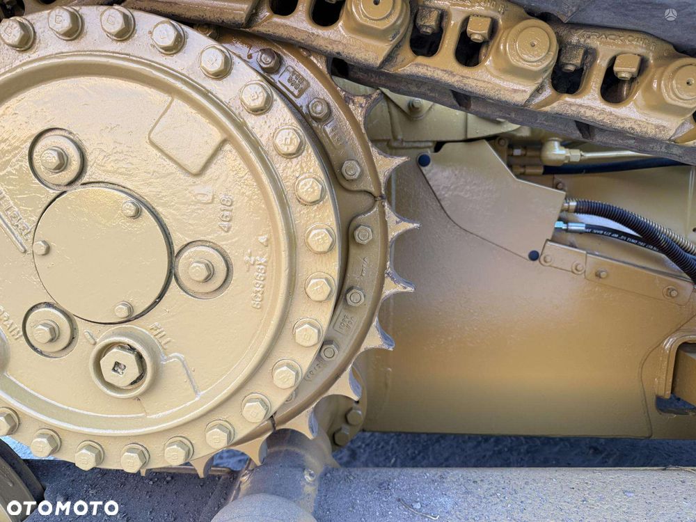 Caterpillar D4H LGP - 14