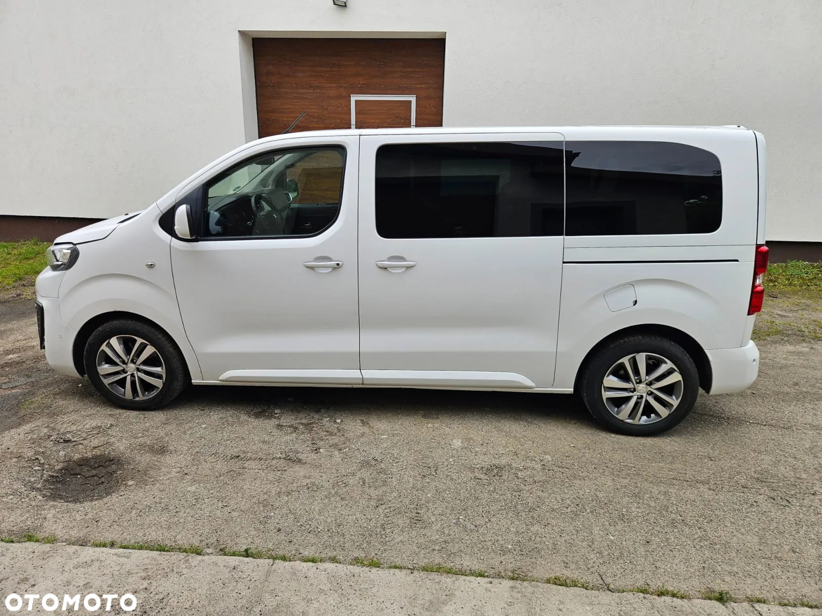 Peugeot Traveller 2.0 BlueHDi Compact Allure - 4