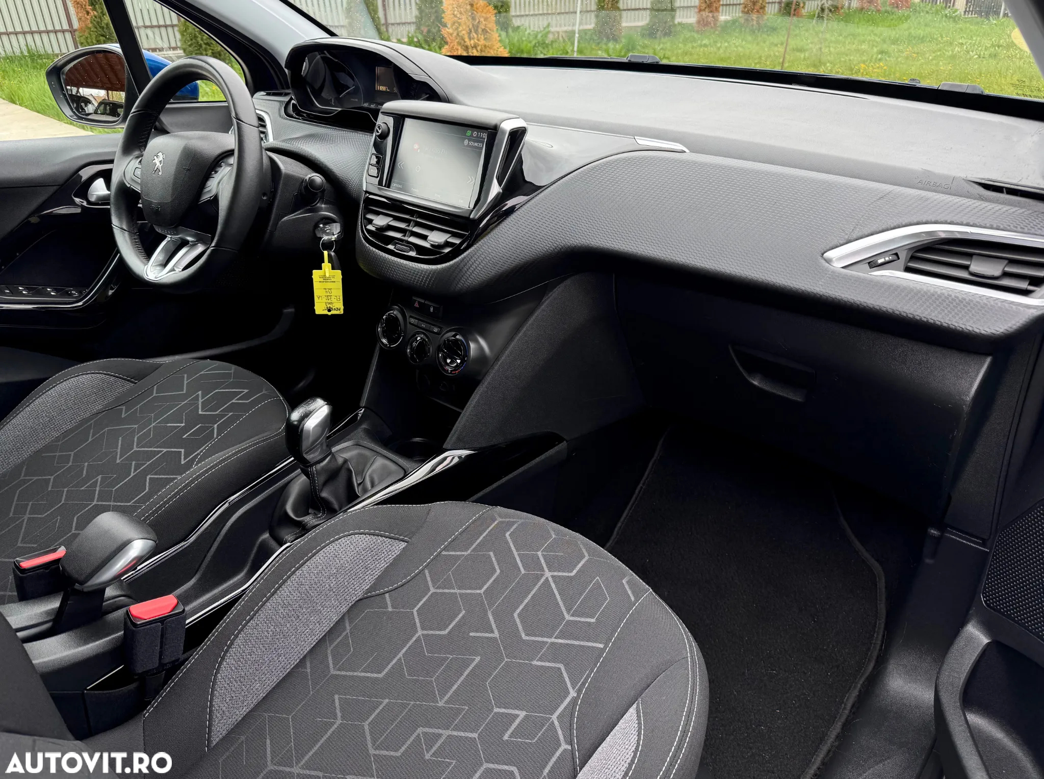 Peugeot 2008 1.5 BlueHDI FAP Allure - 13