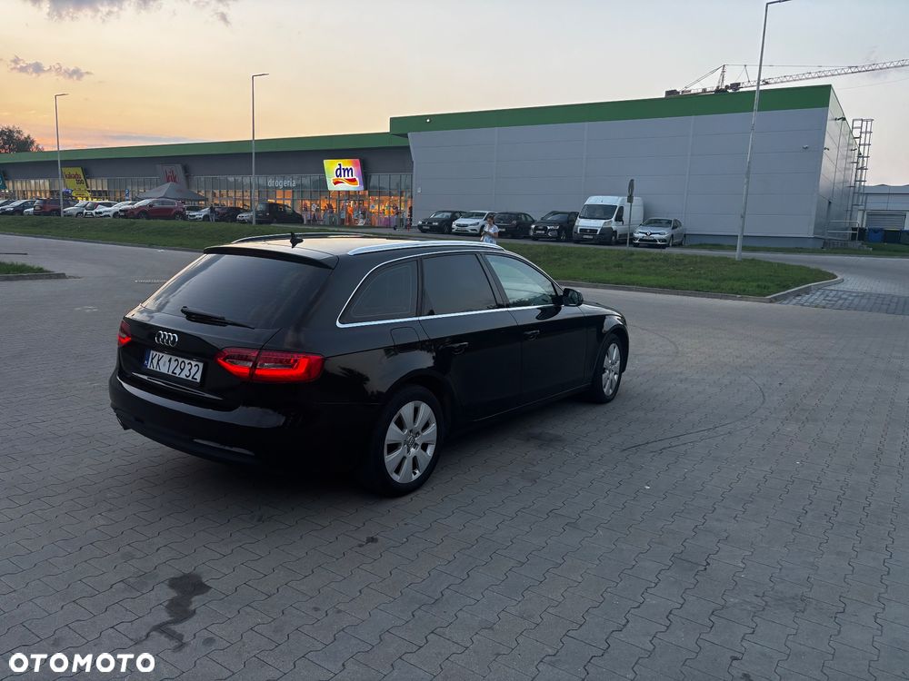 Audi A4 Avant - 10