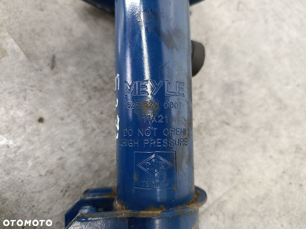 AMORTYZATORY PRZÓD KOMPLET OPEL SIGNUM 6266230006  6266230007 MEYLE 1.8 16V - 6