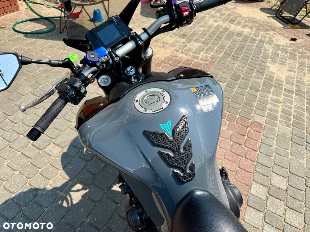 Yamaha MT - 7