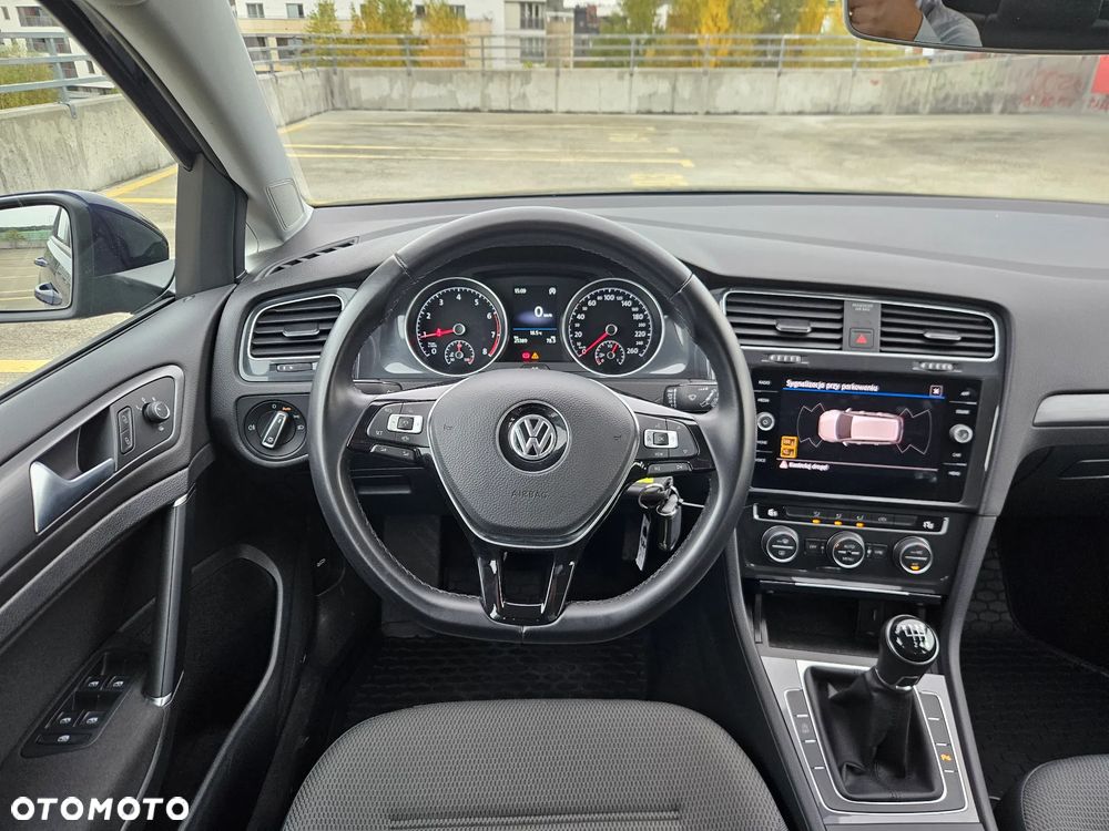 Volkswagen Golf 1.5 TSI BMT Comfortline - 24