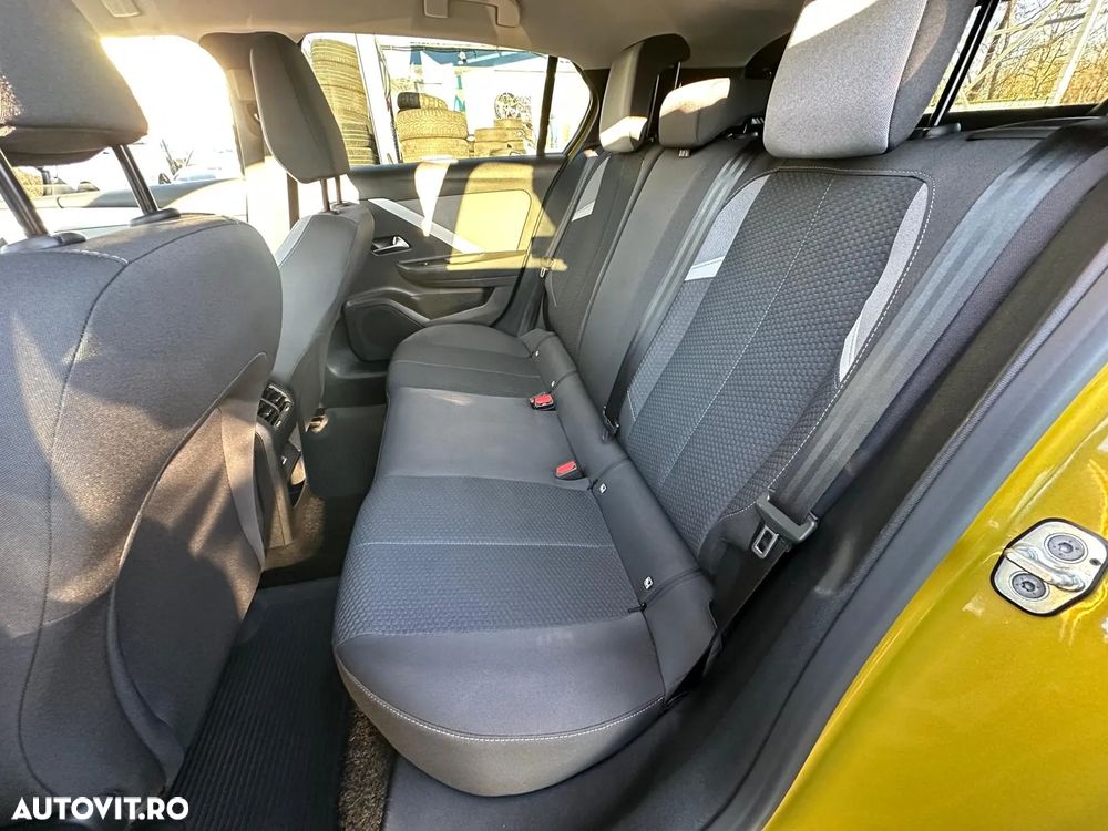 Opel Astra 1.2L Turbo Start/Stop AT8 Elegance - 9