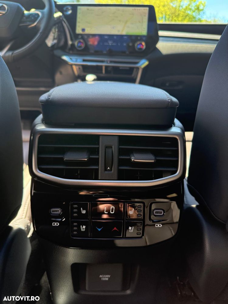 Lexus Seria RX 450h+ (Plug-in-Hybrid) Luxury Line - 11