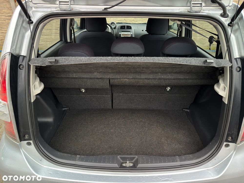 Daihatsu Sirion 1.3 - 31