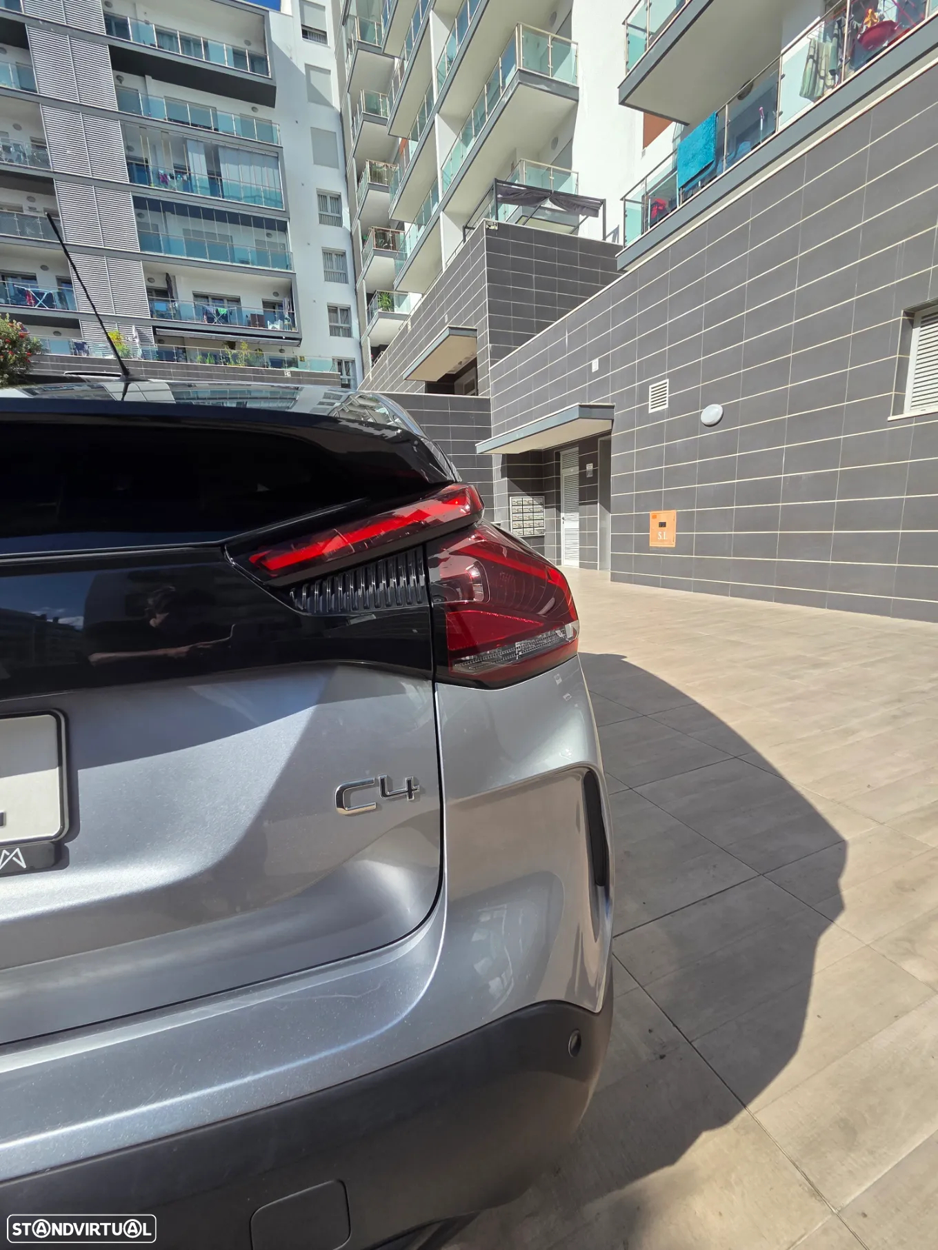 Citroën C4 1.2 PureTech Shine - 19