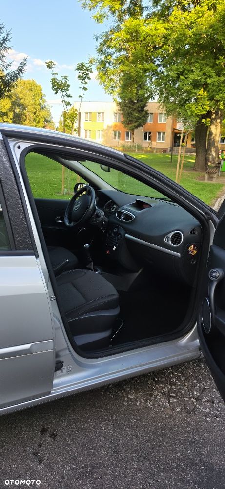 Renault Clio - 5