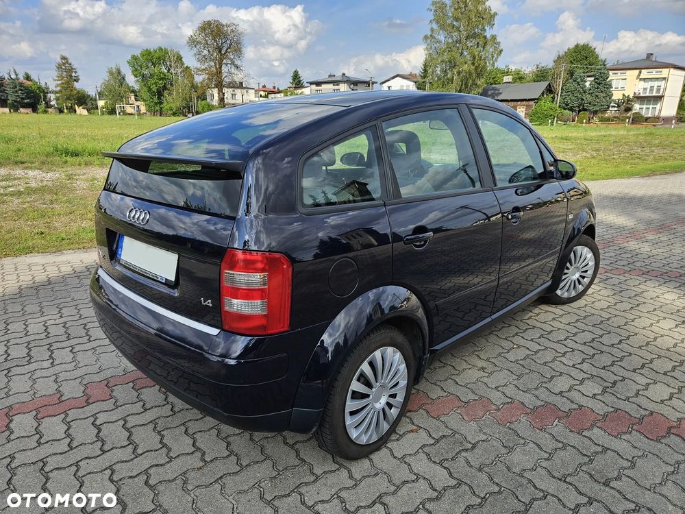 Audi A2 1.4 - 4