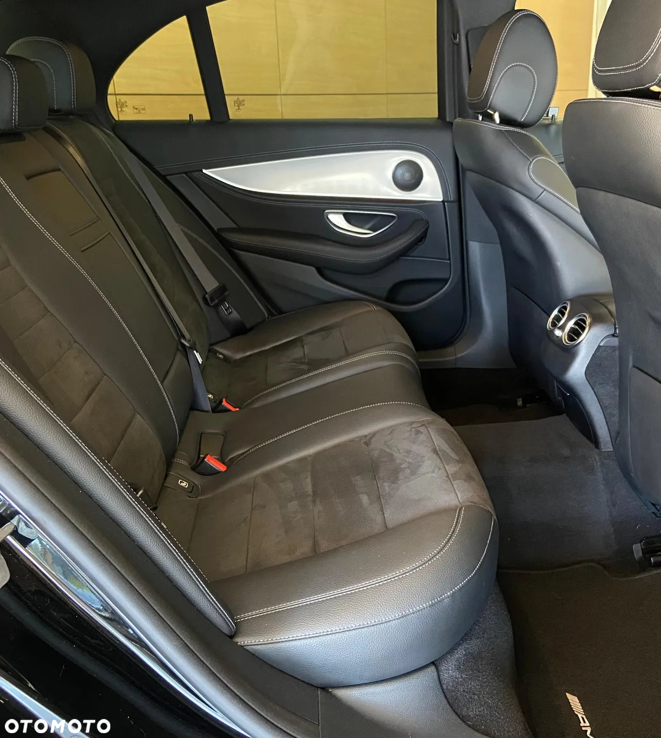 Mercedes-Benz Klasa E 220 d 4-Matic 9G-TRONIC - 13