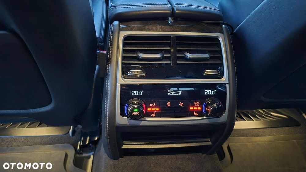 BMW Seria 7 - 22