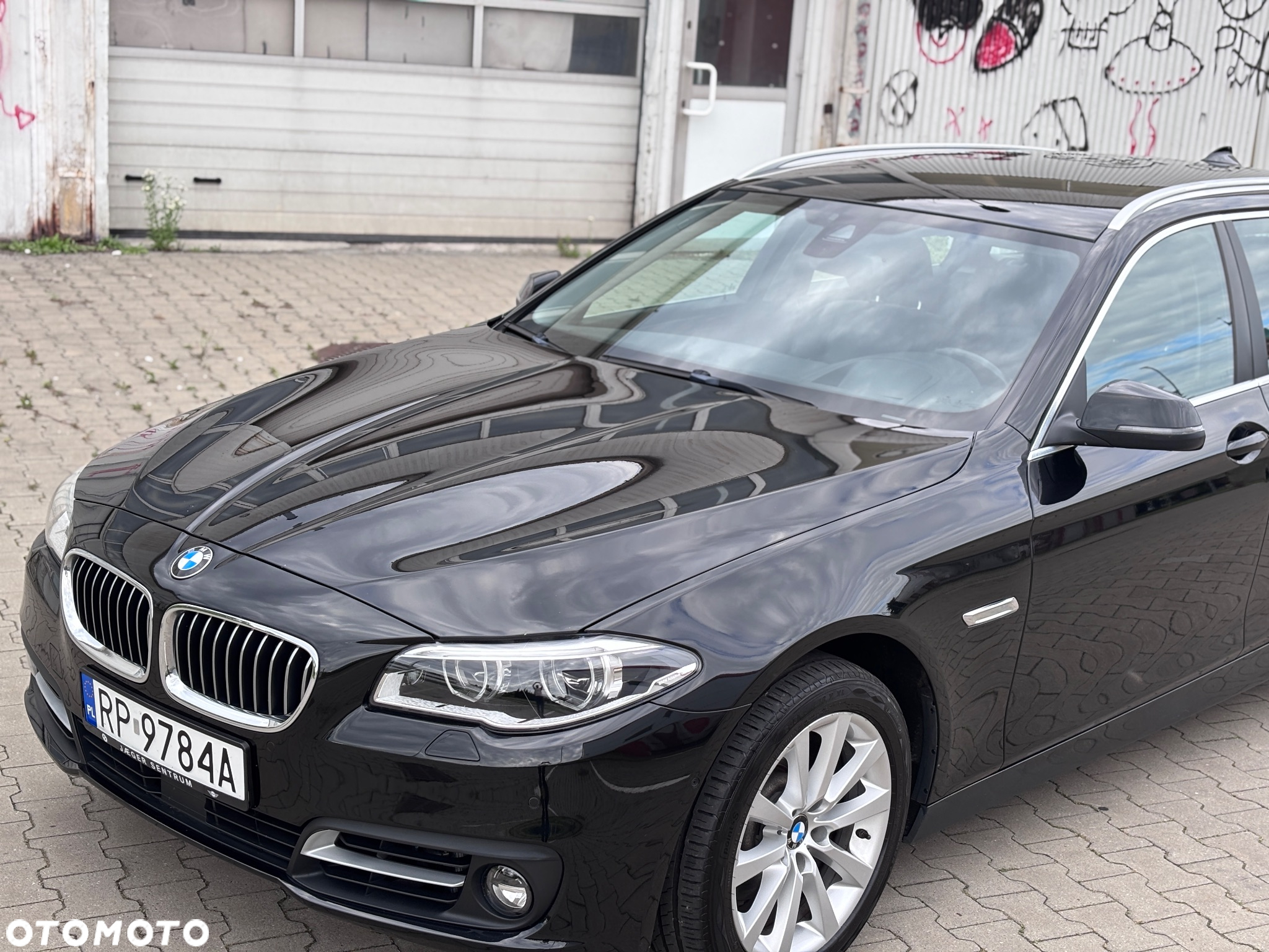 BMW Seria 5 520d xDrive - 27