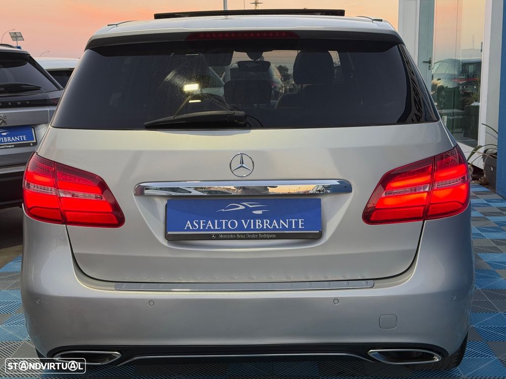 Mercedes-Benz B 180 (CDI) d 7G-DCT Urban - 4