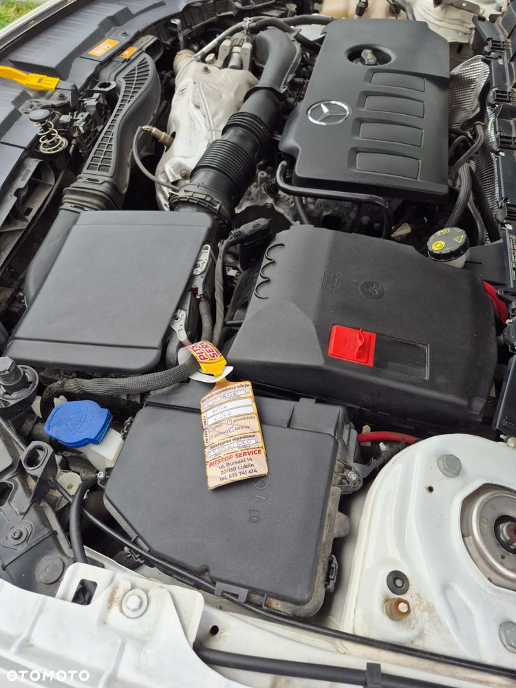 Mercedes-Benz GLB 250 8G-DCT - 9