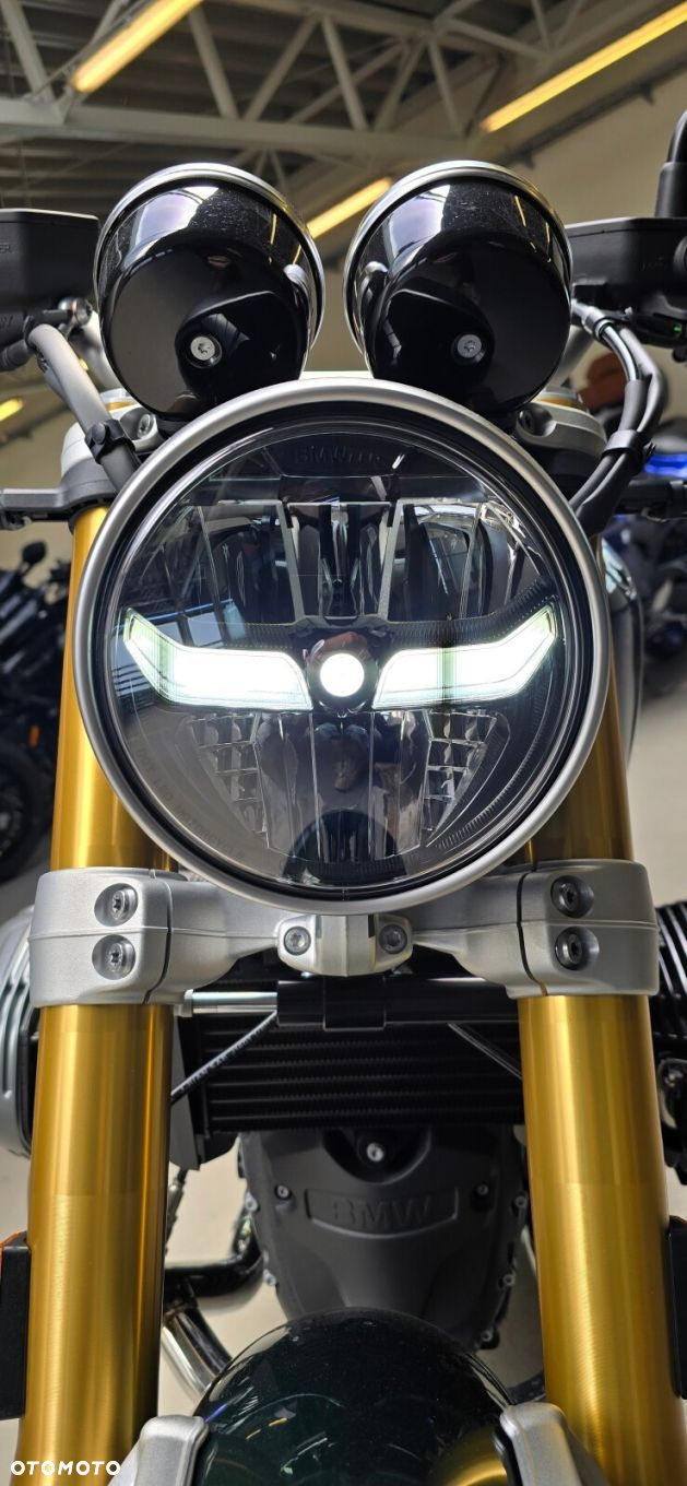 BMW R - 8
