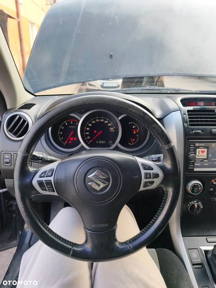 Suzuki Grand Vitara 1.9 DDiS - 6