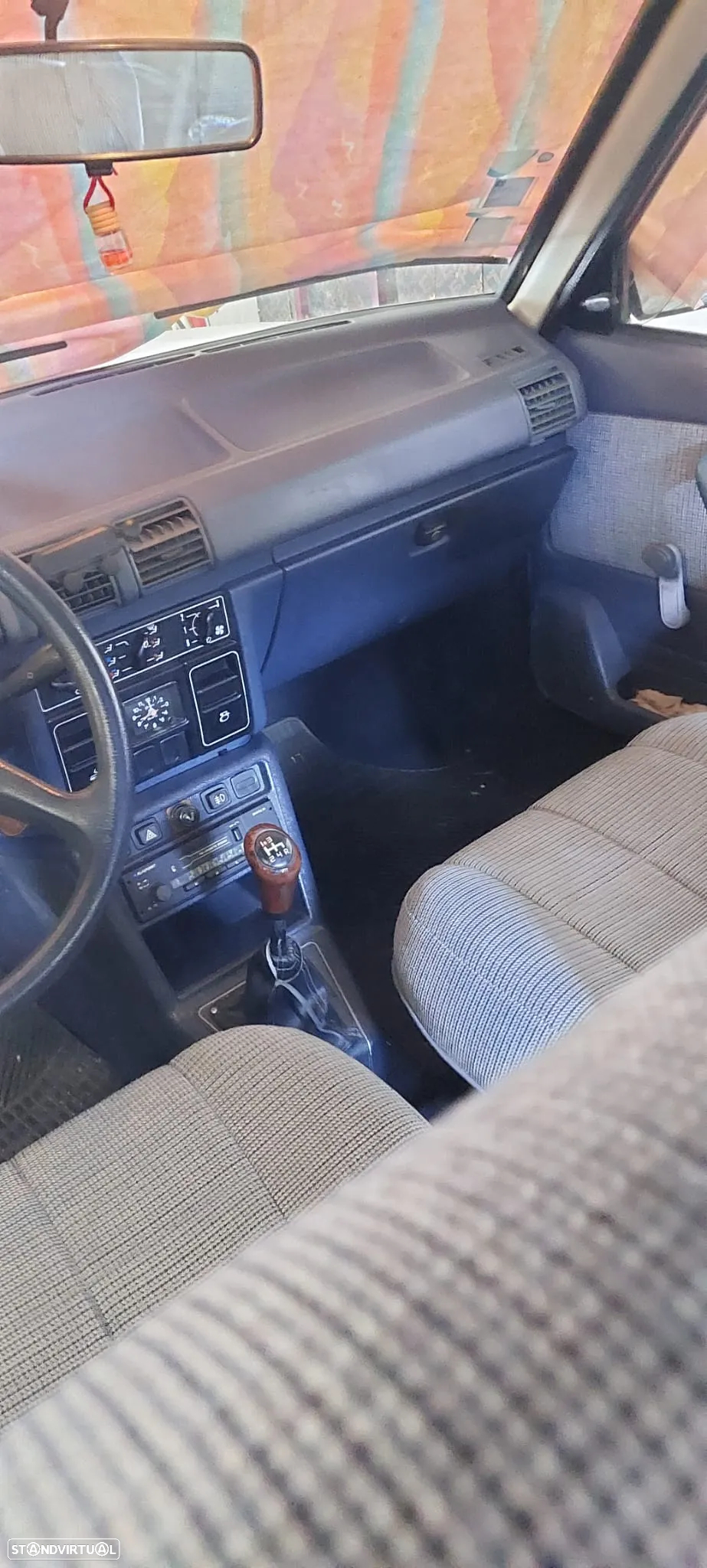 Peugeot 305 - 10