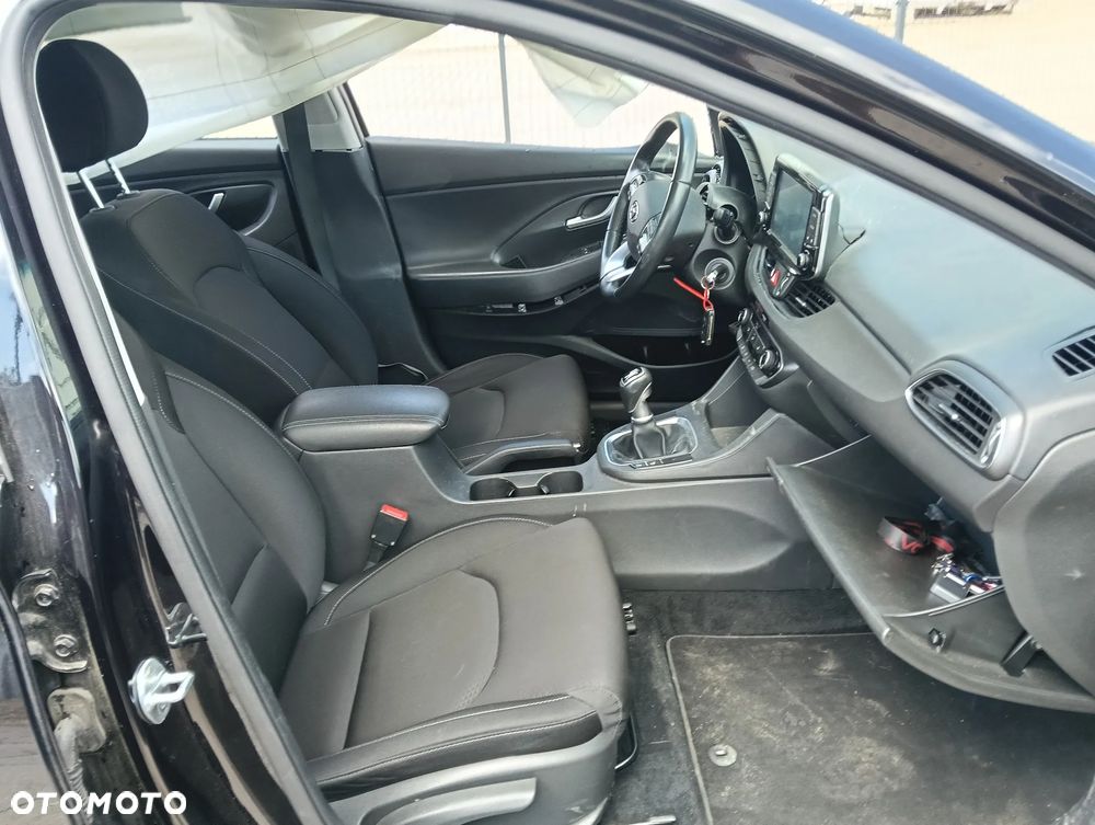 Hyundai i30 1.4 T-GDI YES - 9